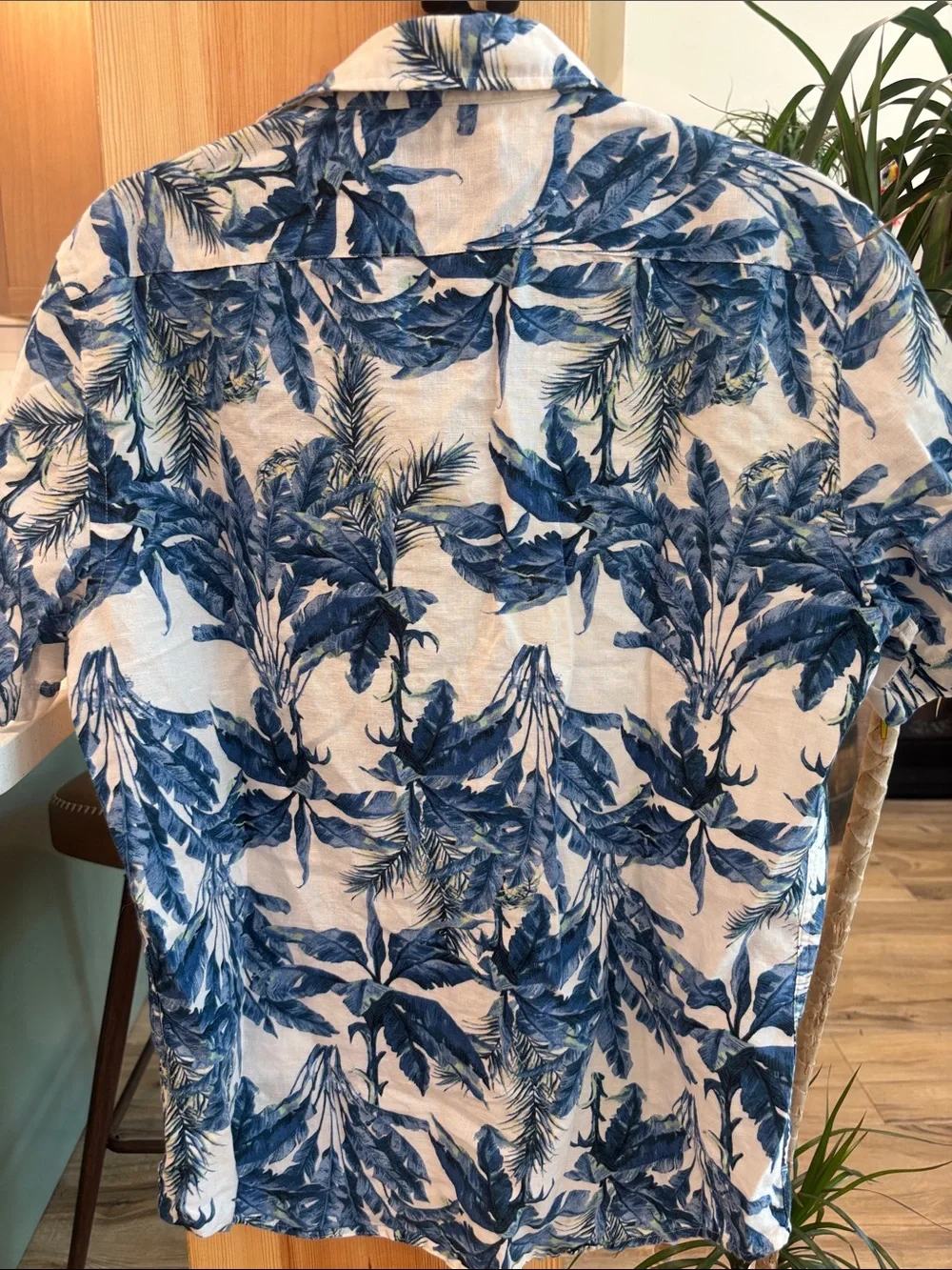 Banana Republic Men’s White Shirt with Blue Tropical Leaf Print